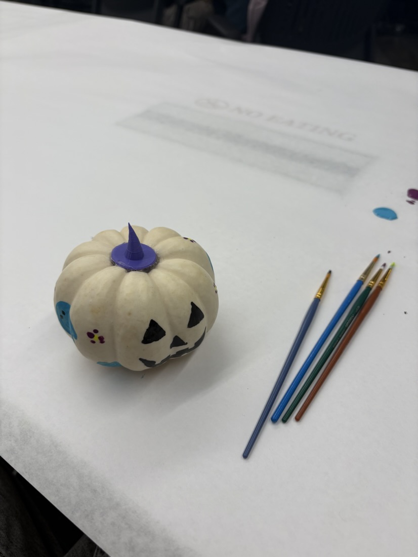 Halloween Pumpkin Decorating, photo 3