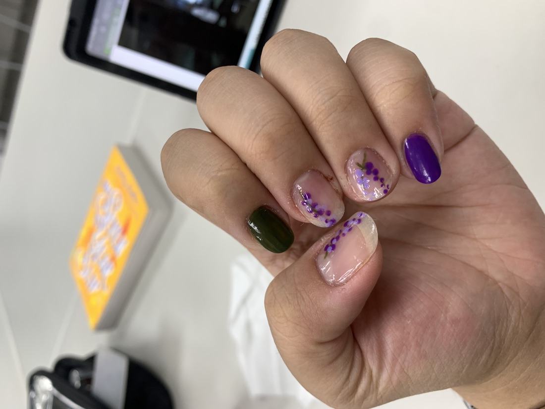 Lavender nail design, photo 1